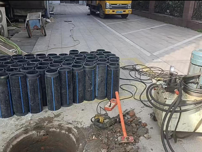 石台PE置换管厂家 DN315置换管 非开挖管短管置换